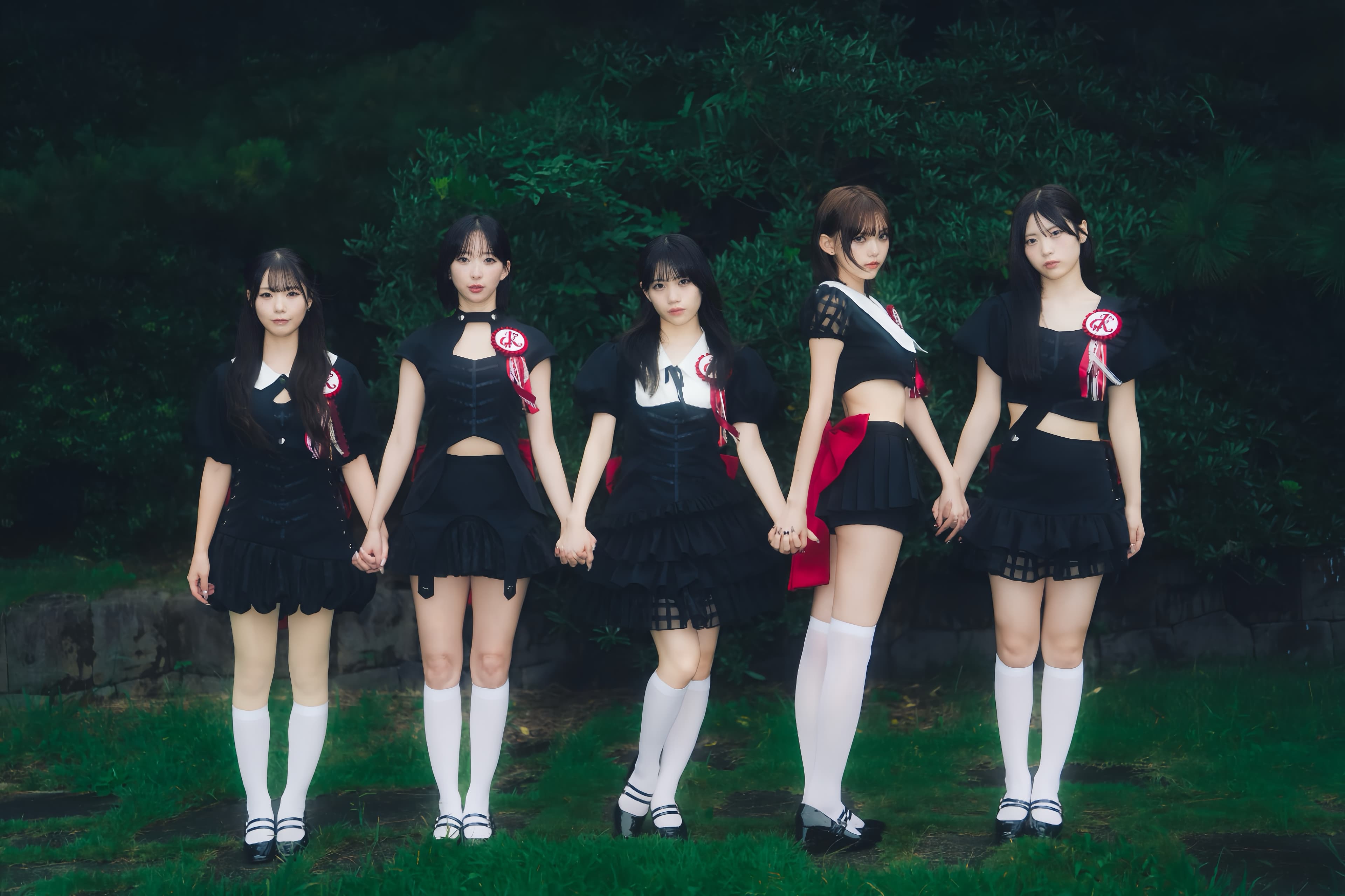 dear kiss アーティスト写真(全身)
